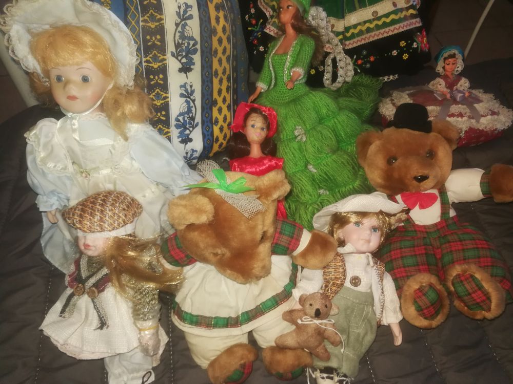 10 poup&eacute;es , oursons et autre 