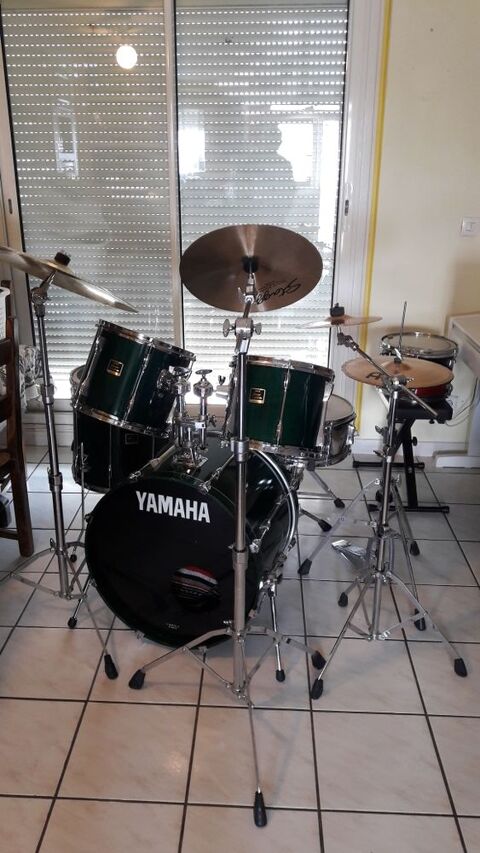 batterie bon milieu de gamme yamaha 850 Jaunay-Clan (86)