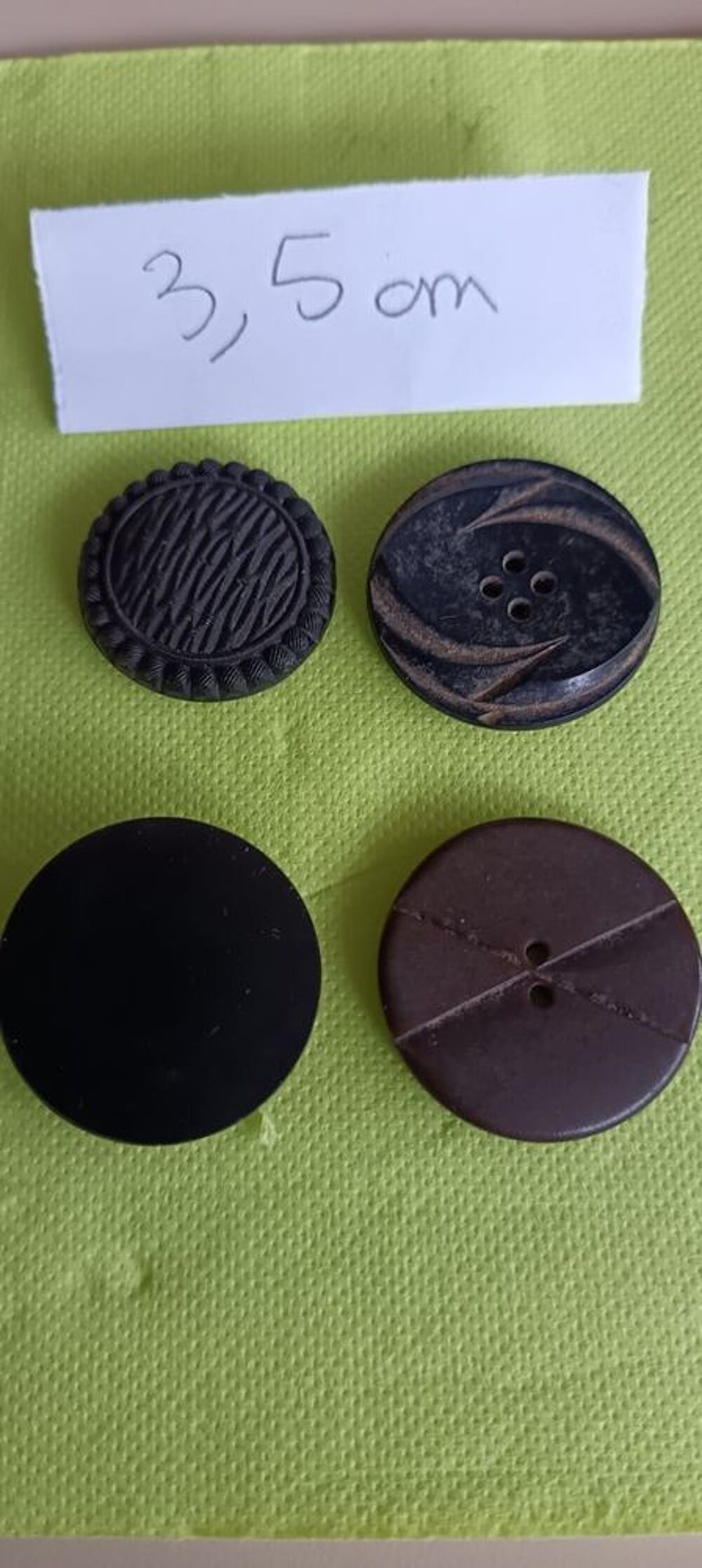 Exceptionnel Lot de 82 Boutons Vintage Noirs ? Multi-tailles Décoration
