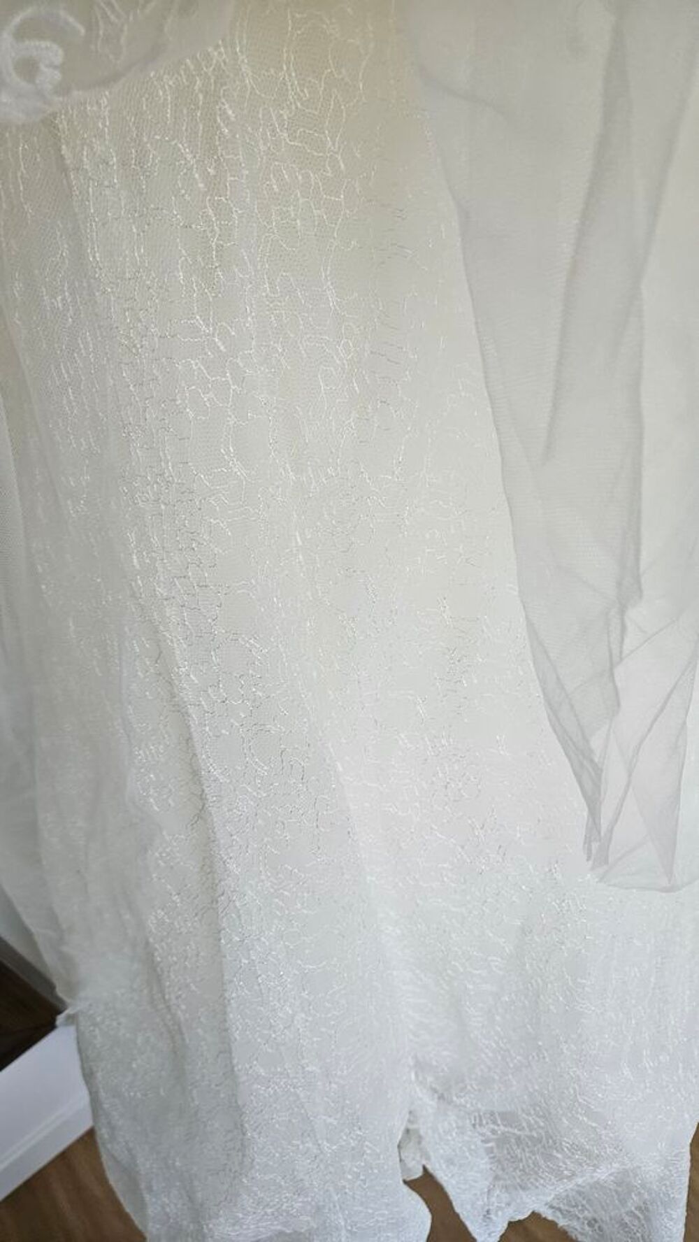 Robe Pronovias dentelle Vêtements