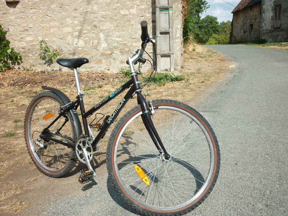 VTT FEMME DECATHLON ROCKRIDER 320
Vélos