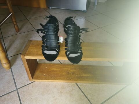 Souliers fantaisie femme 28 Halluin (59)