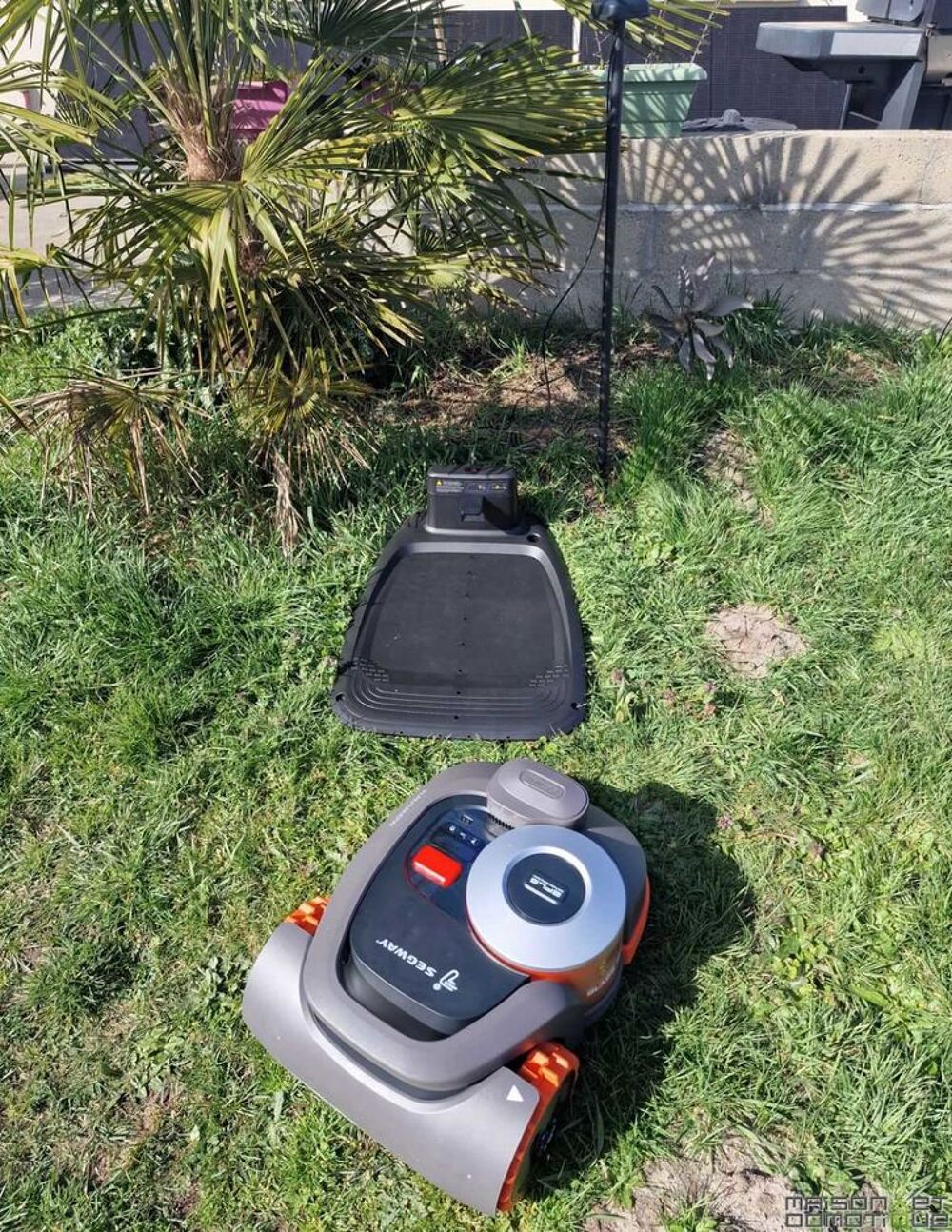 Tondeuse robot Segway Navimow €" 1500 m&sup2; €" Silencieuse, GPS, Wi-Fi, Bluetooth Jardin