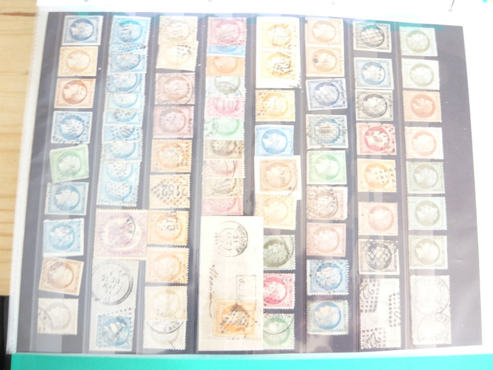 10000 timbres de France et un peux d'&eacute;tranger 