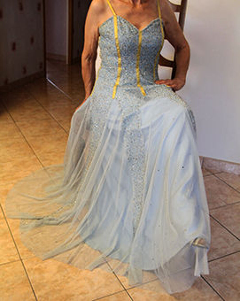 Robe de soir&eacute;e ou r&eacute;veillon Vêtements