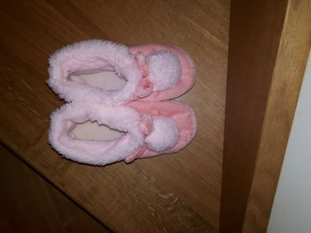 Chaussons rose marque la Halle taille 30 &agrave; 31 Chaussures enfants