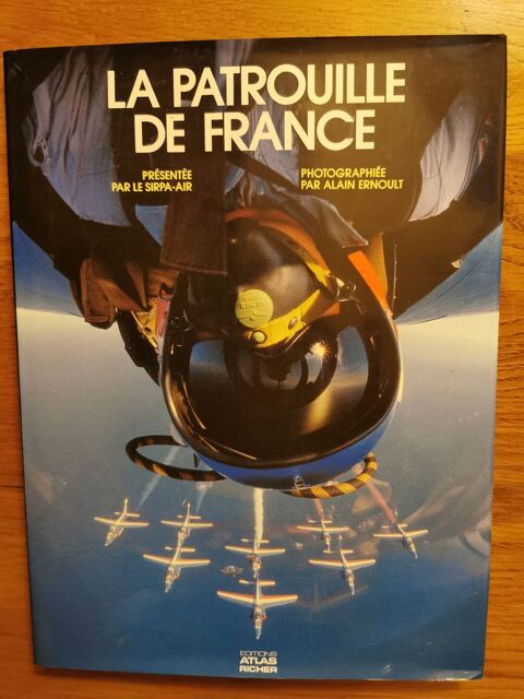 Livre de  LA PATROUILLE DE FRANCE  1988
28 L'Aigle (61)