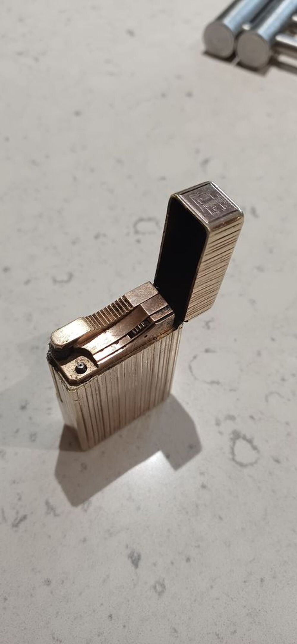 briquet DUPONT PARIS plaque OR Bijoux et montres