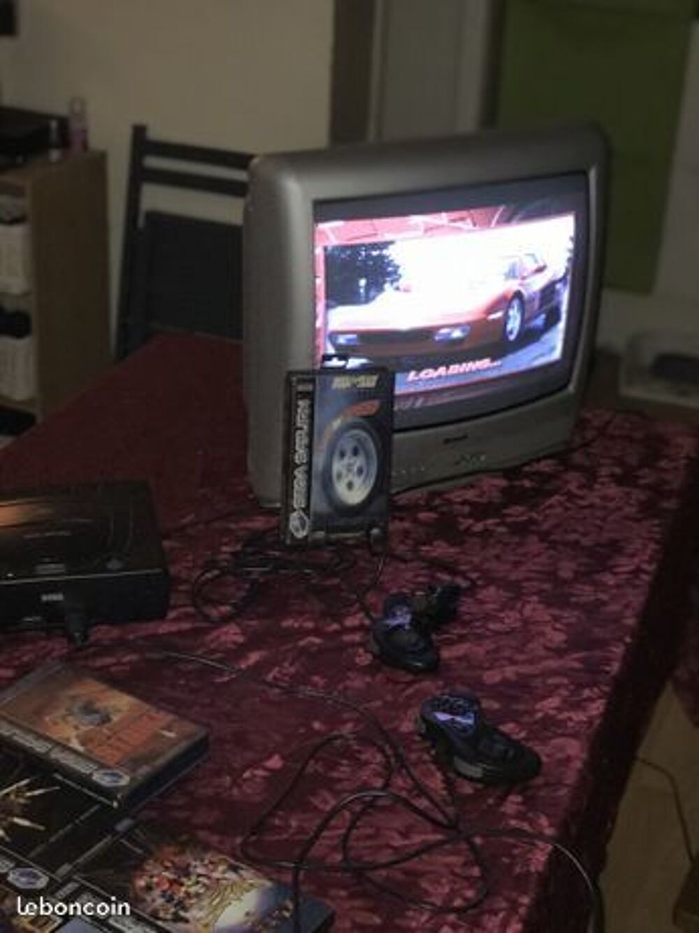 Lot console Sega Saturn+jeux+t&eacute;l&eacute;viseur Consoles et jeux vidéos