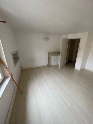  Appartement  louer 4 pices 89 m