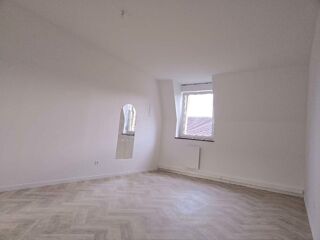 Location Appartement T3 103 m² entièrement rénové ? DPE C ? Sedan centre ? 700€ Sedan