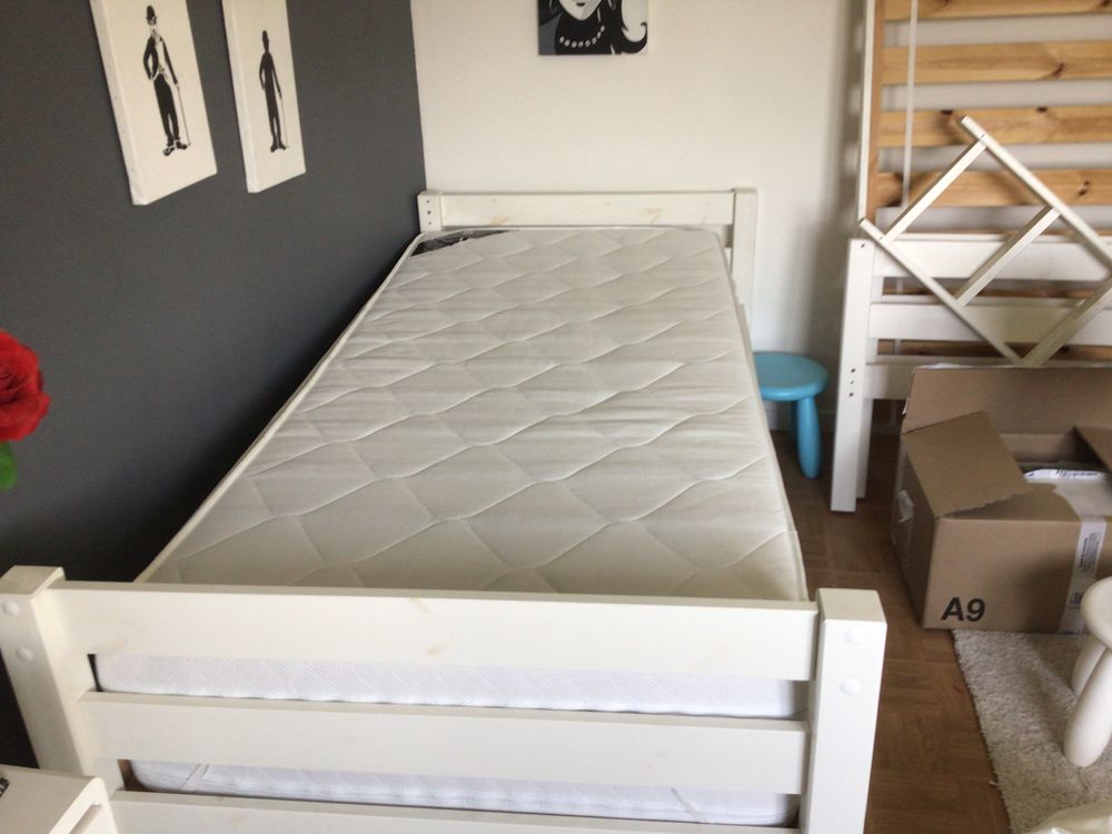 2 lits 90x200 bois blanc Meubles