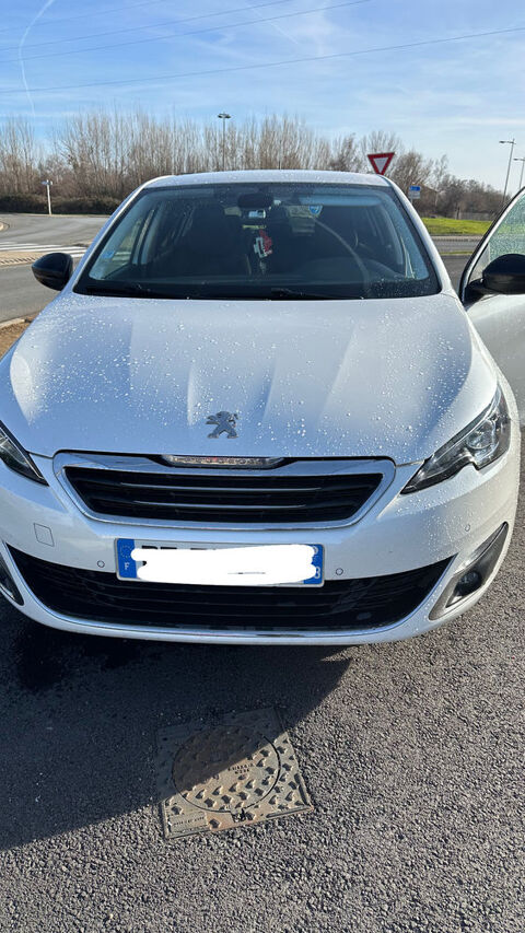 Peugeot 308 1.2 PureTech 130ch S&S BVM6 F&eacute;line 2015 occasion Riom 63200