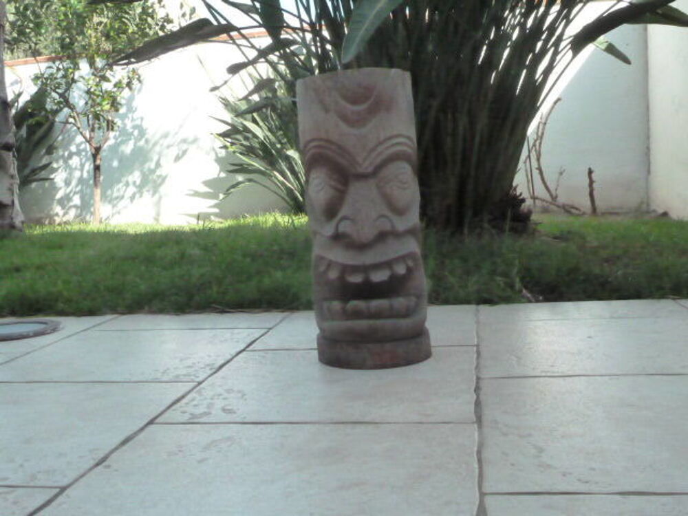 totem 50cm de haut diam&egrave;tre 19.5 cm et un de 97cm hauteur Décoration