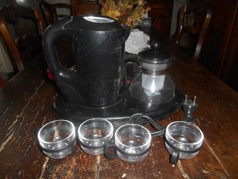 COMBINE THEIERE BOUILLOIRE NEUVE + TASSES 7 Saint-Denis-en-Val (45)