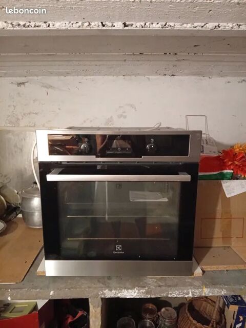 Four �l�ctrique 150 Hazebrouck (59)