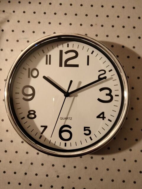 Pendule administrative. 8 Vierzon (18)