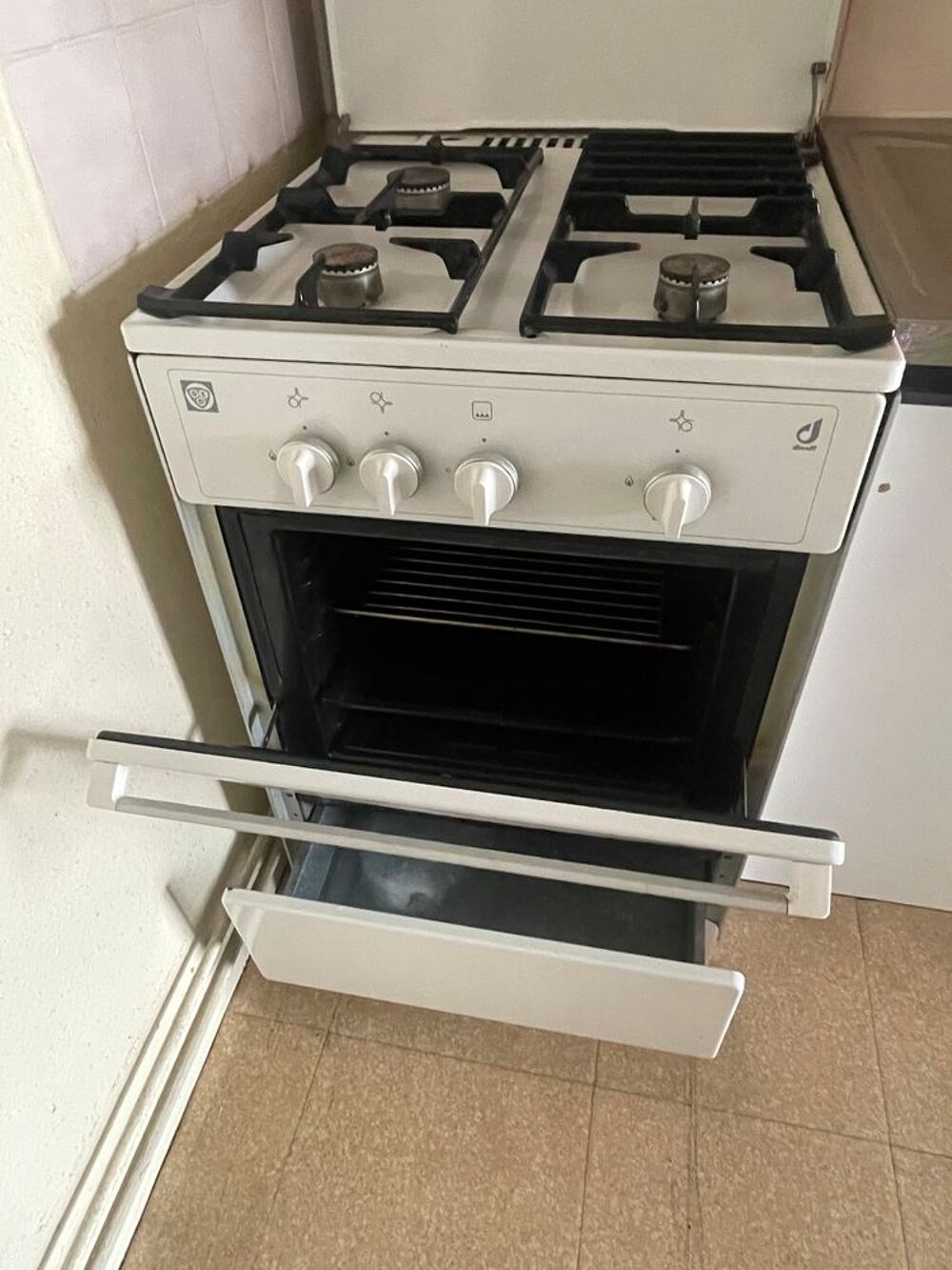 Cuisini&egrave;re &agrave; gaz de ville Electroménager