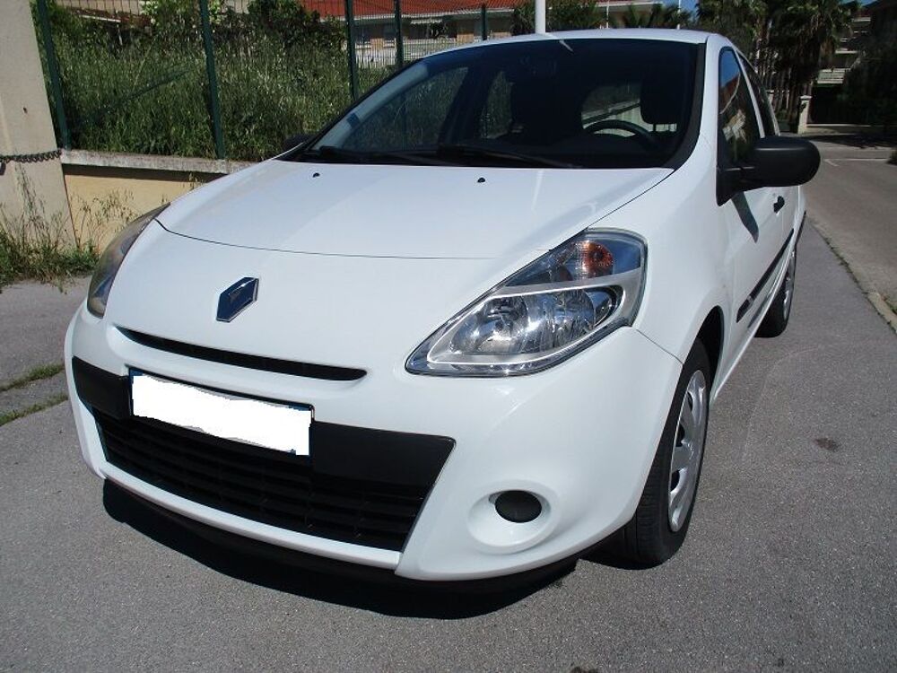 Clio III dCi 75 eco2 Authentique Euro 5 2012 occasion 06600 Antibes
