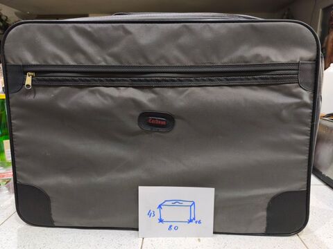 Mixte et très pratique et solide attaché-case Valise 33 Grenoble (38)