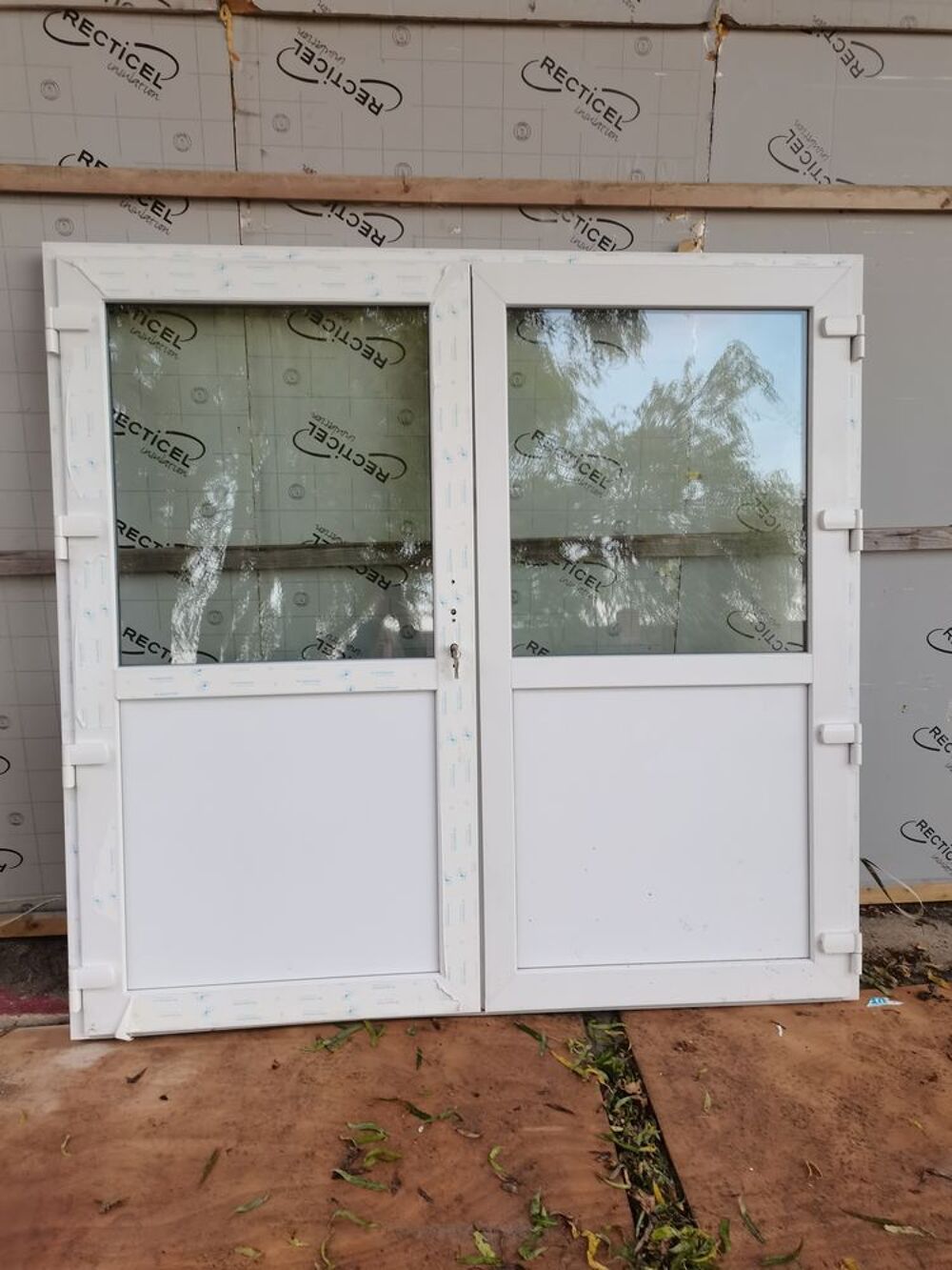 Porte fen&ecirc;tre neuve avec sous bassement en pvc Bricolage