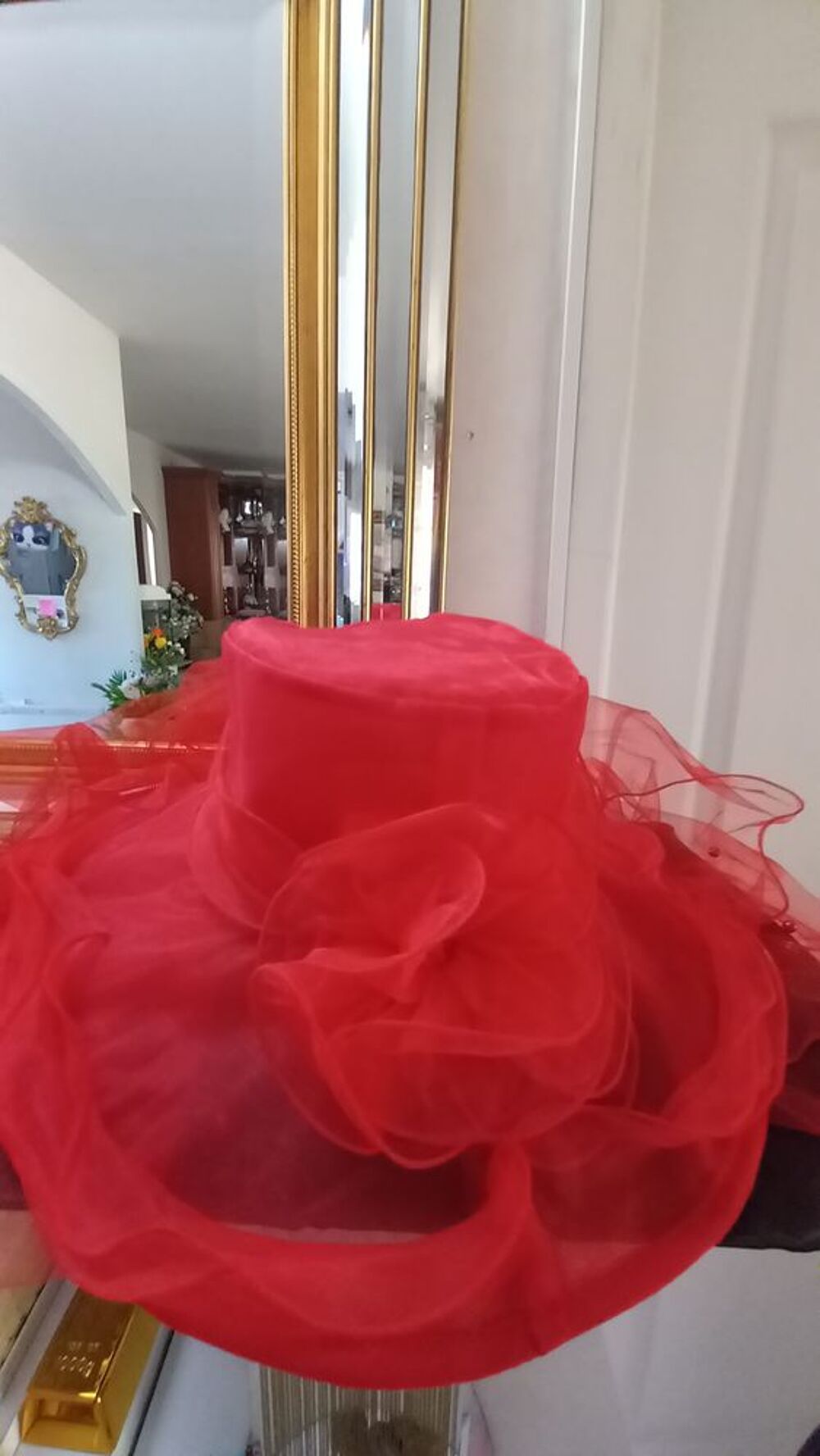 Chapeau de c&eacute;r&eacute;monie coloris rouge Vêtements