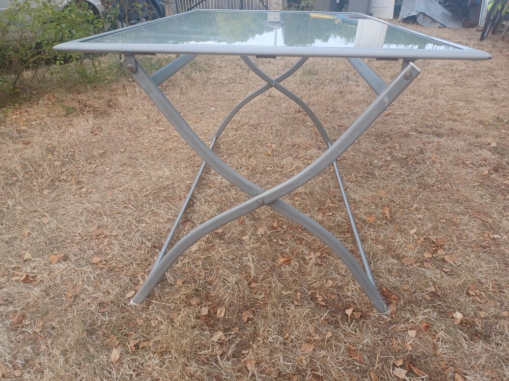 Table de jardin ext&eacute;rieure ou int&eacute;rieure Meubles
