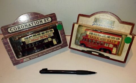 Lot complet de 2 Bus miniatures à impériale
12 Mirecourt (88)