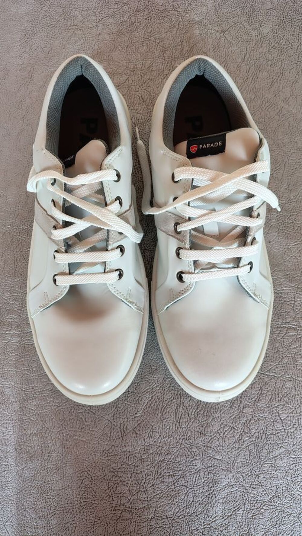 Chaussures de restauration/h&ocirc;tellerie T 43 neuves Chaussures