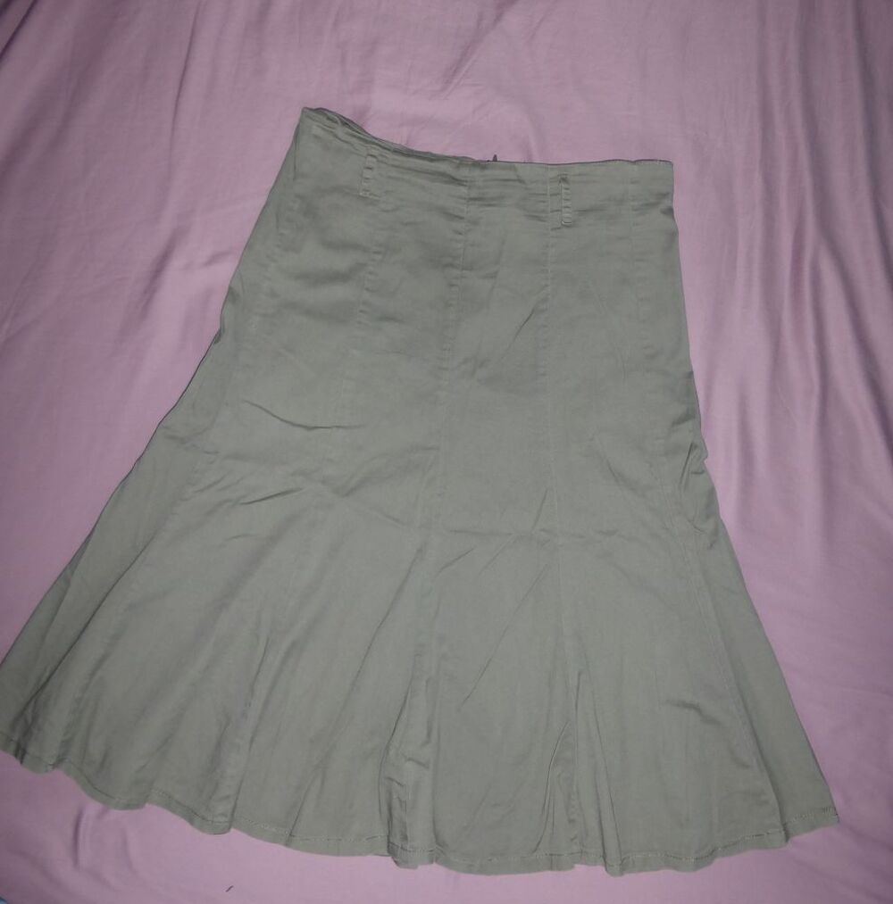 JUPE TRAPEZE KAKI . L Vêtements