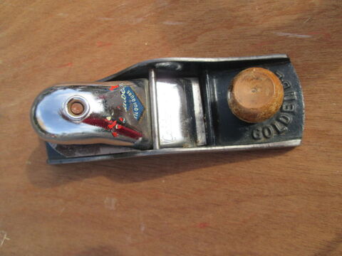 Petit rabot m�tallique de menuisier �b�niste Goldenberg 27 Chauriat (63)