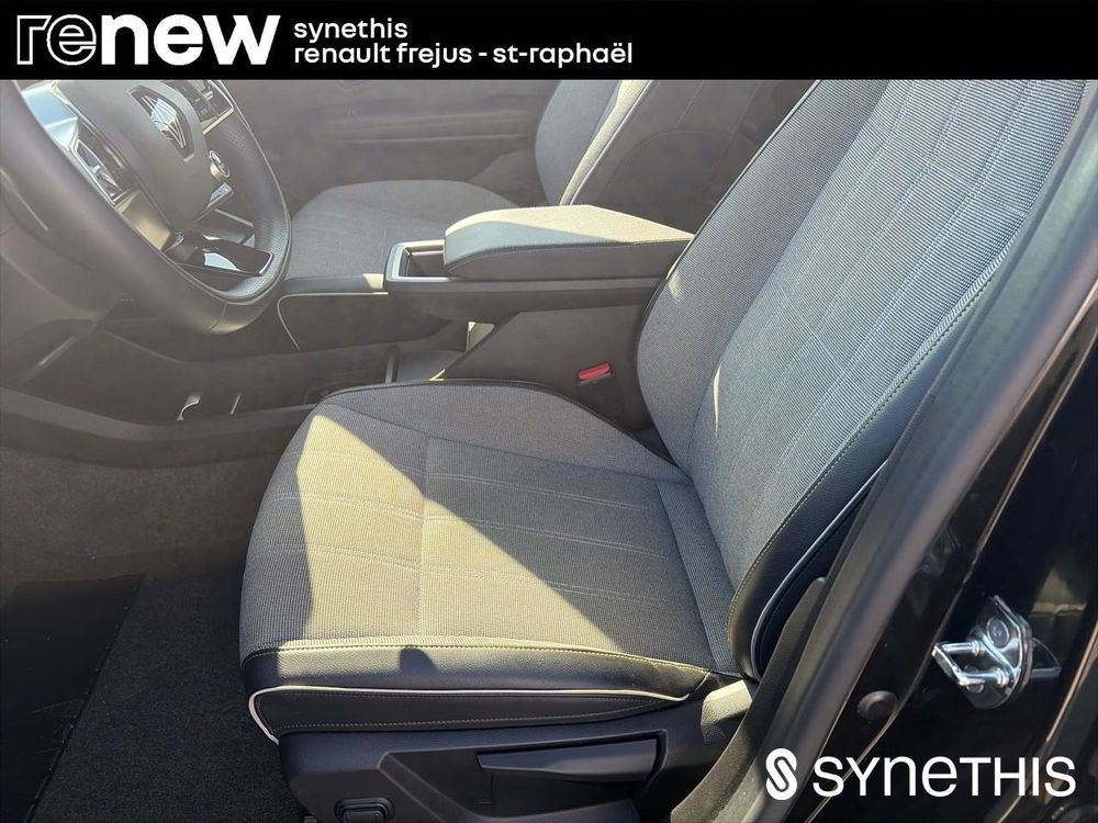 M&eacute;gane Megane E-Tech EV40 130ch standard charge Techno 2023 occasion 83600 Fr&eacute;jus