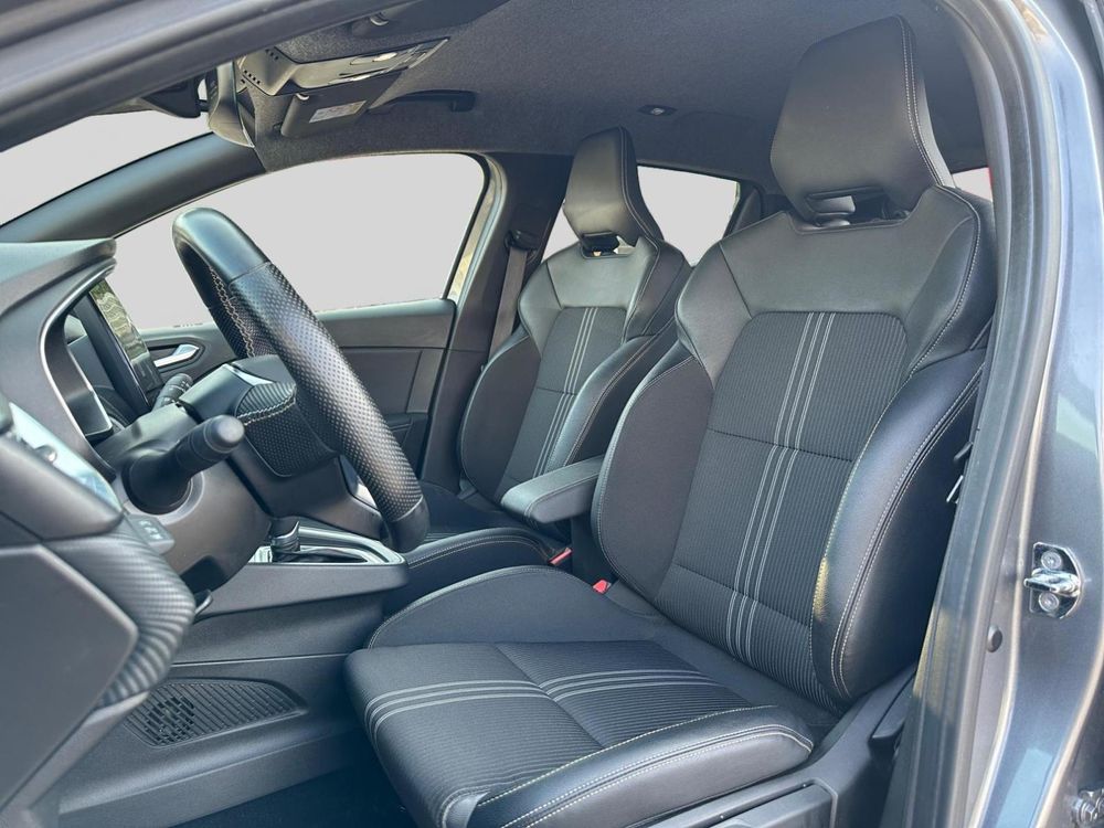 Clio V Clio E-Tech full hybrid 145 Engineered 2023 occasion 38140 Rives