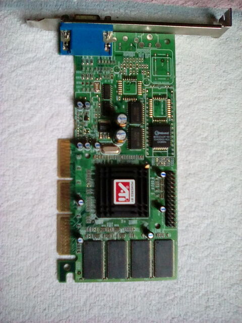 Carte video vga slot avg  5 Montigny-le-Bretonneux (78)