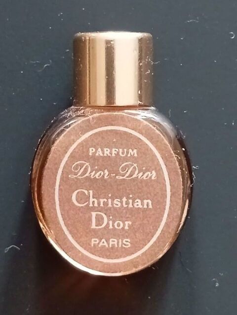 Miniature de parfum Dior-Dior 2ml sans bo�te 6 Digne-les-Bains (04)