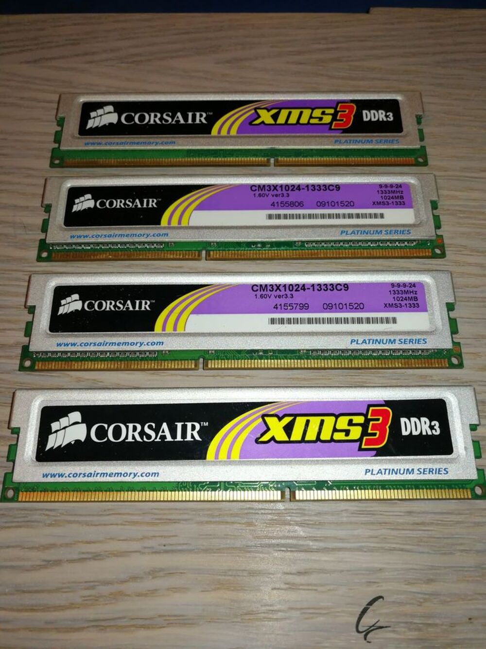 4 x barettes de m&eacute;moire Ram Corsair XMS3 DDR3 / 1024MB Matriel informatique