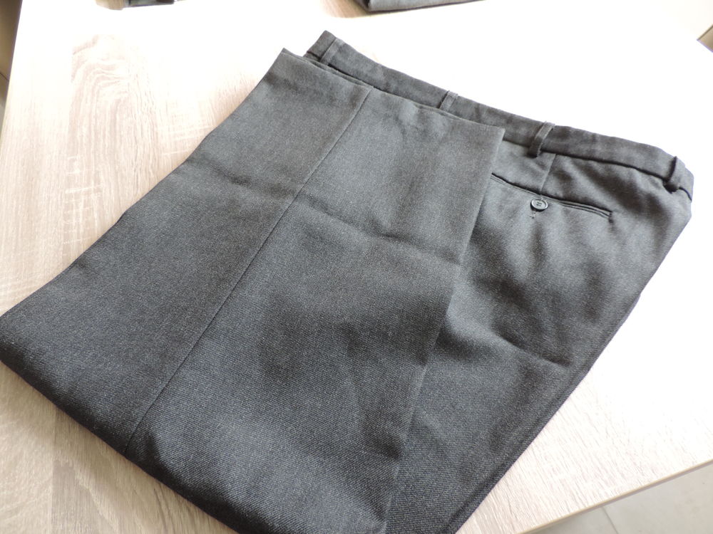 PANTALON HOMME TAILLE 58 Vêtements