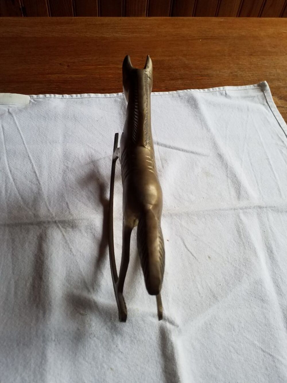 ce cheval &agrave; bascule en laiton 