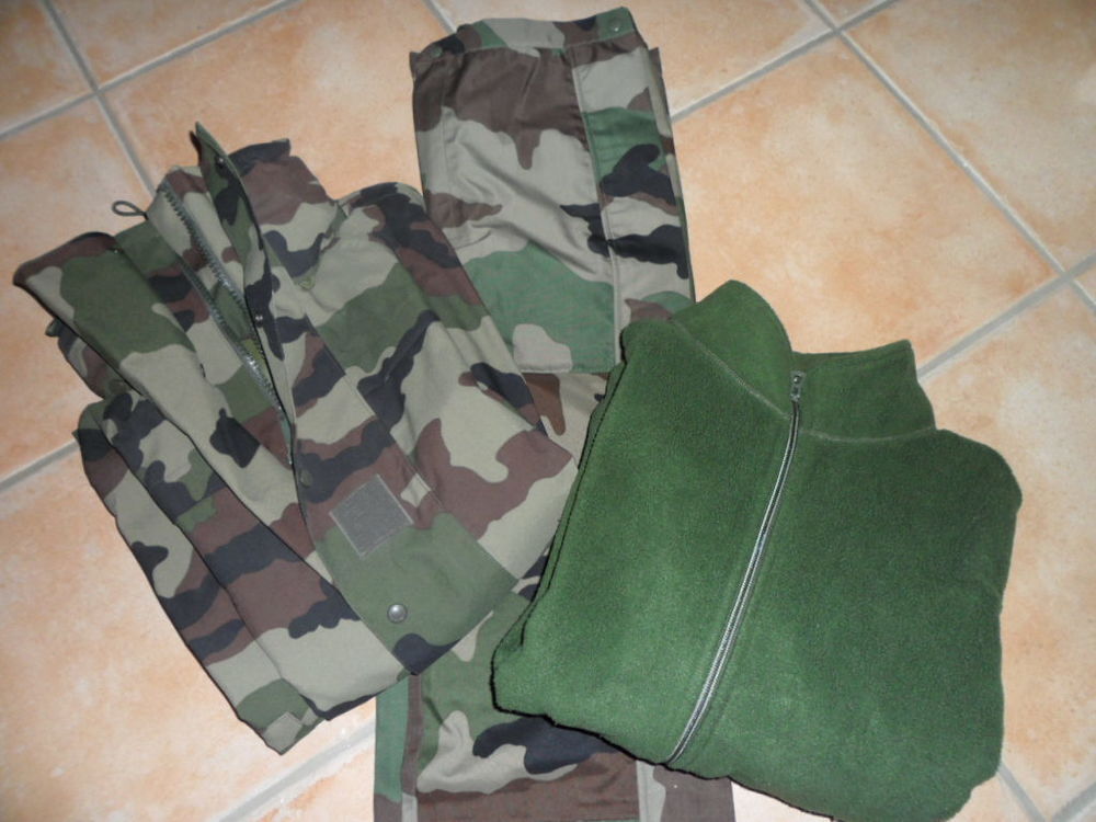 ENSEMBLE INTEMPERIE (parka, sur-pantalon, polaire) Vêtements