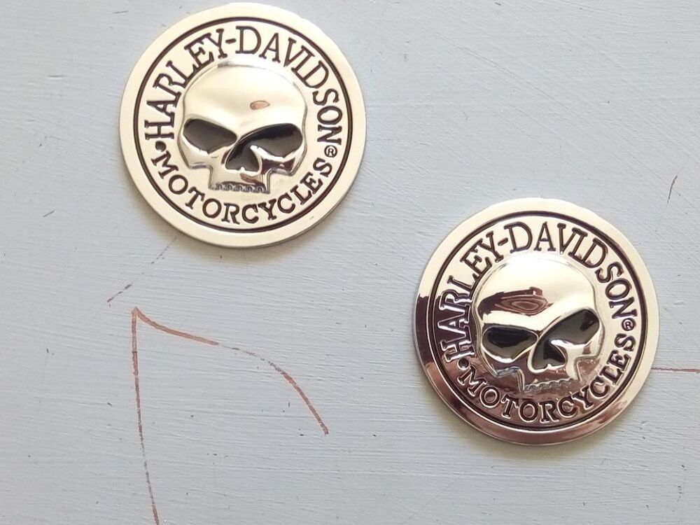 AUTOCOLLANT METAL 3 D SKULL HARLEY DAVIDSON MOTO 