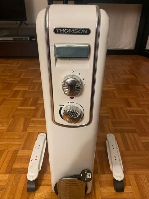 Radiateur bain d'huile Thomson Fifty THBDH09VB 2000 W Blanc Marseille 10 (13)