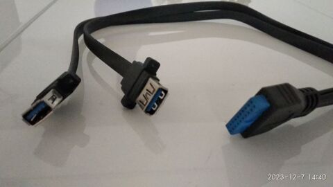 Cble adaptateur USB3 10 Paris 13 (75)
