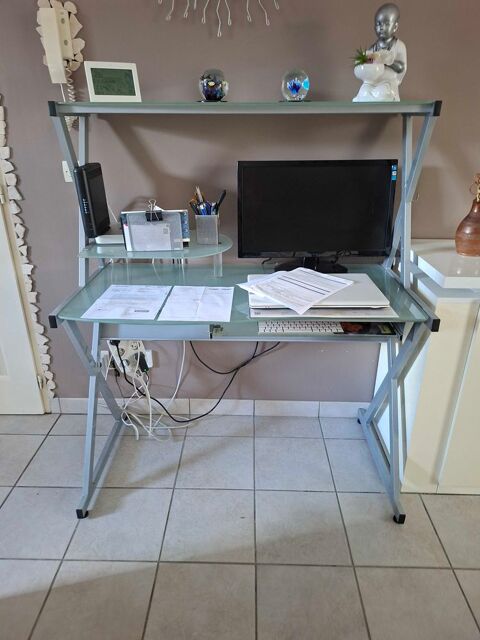 bureau en verre et son fauteuil 60 Sadirac (33)