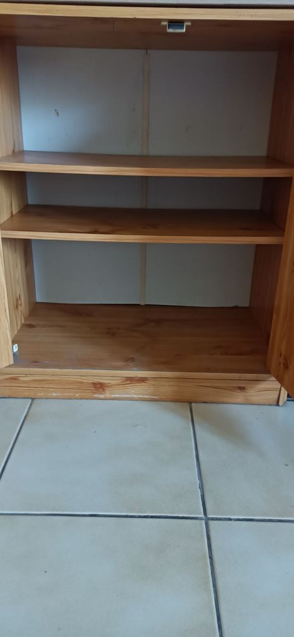 Petite armoire Meubles