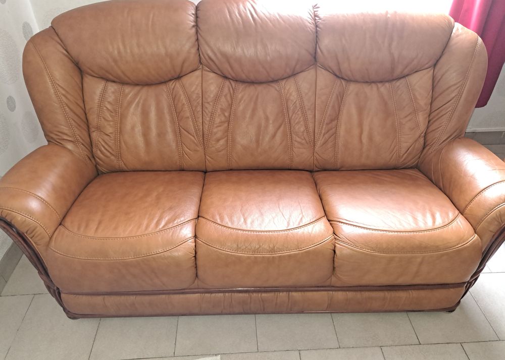 Salon en bois massif et cuir Gold (canap&eacute; + 2 fauteuils) Meubles