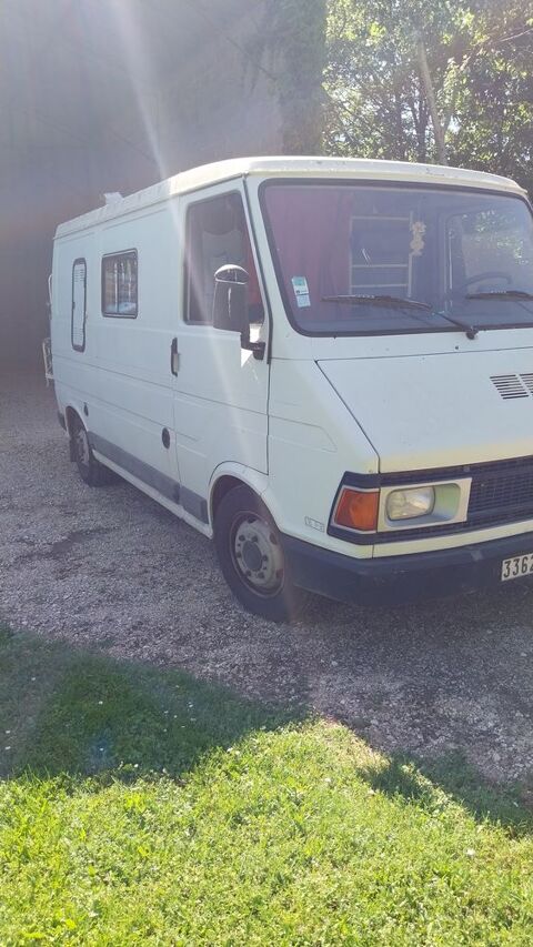 Van am&eacute;nag&eacute; Van am&eacute;nag&eacute; 1988 occasion Bourges 18000