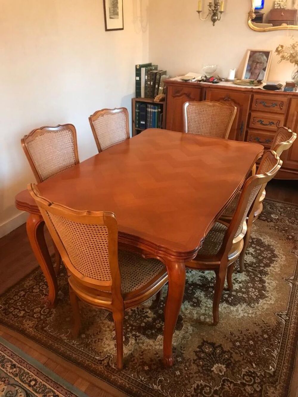 Belle table en meurisier et 6 chaises Meubles