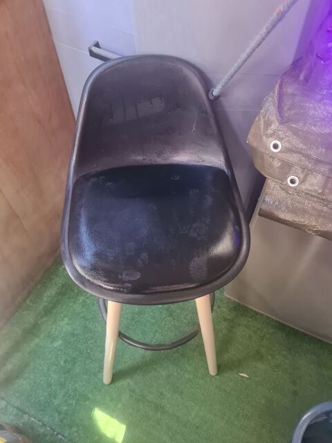 Chaise de  bar 15 Narbonne (11)