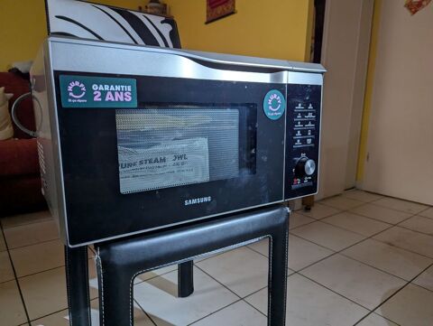 Four micro-onde combiné SAMSUNG reconditionné à saisir 210 Bobigny (93)