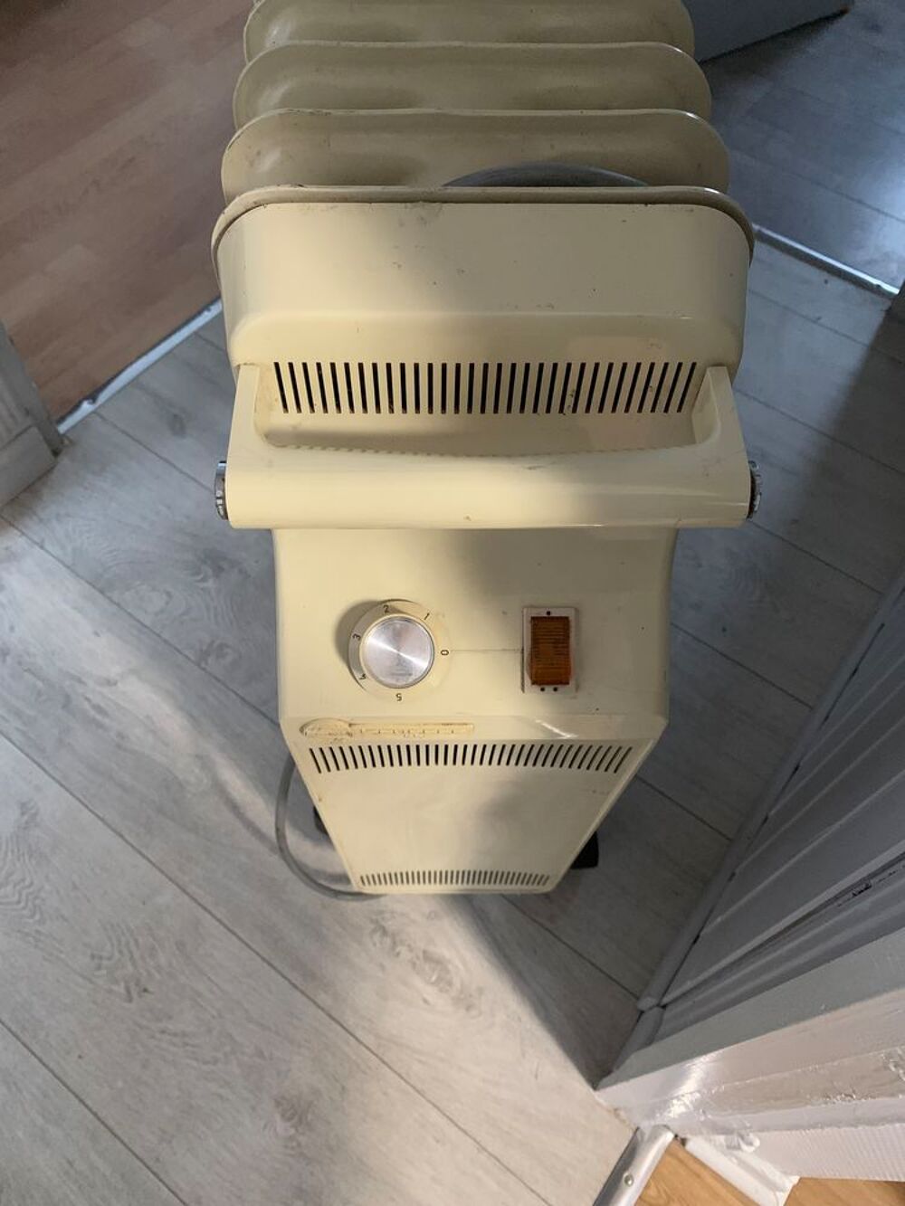 Radiateur &eacute;lectrique &agrave; bain d'huile Electroménager